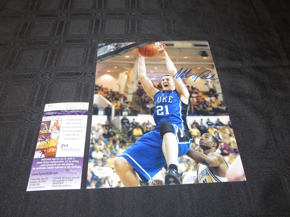 MILES PLUMLEE DUKE BLUE DEVILS SIGNED 8X10 PHOTO W/JSA COA T42591 FREE S&H! - Image 1 of 1