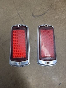 Datsun Roadster / 240Z Rear Side Marker Lens & Trim 1970 - Picture 1 of 2