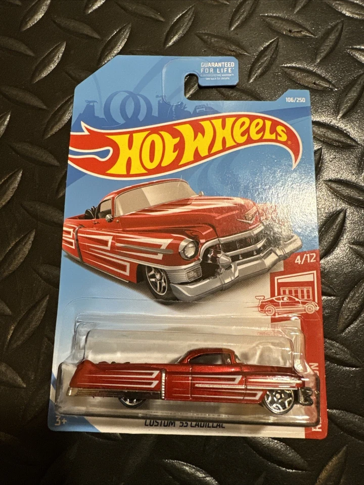 Hot Wheels 2019 Target Red Edition 6 / 12 HW Rapid Responder Fire Truck