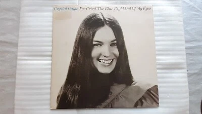 CRYSTAL GAYLE      JOB LOT 9 x VINYL LP RECORDS      *FREE UK P&P* - Image 1 of 4