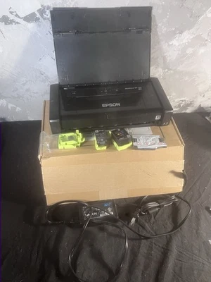 Impresora de inyección de tinta móvil inalámbrica Epson WorkForce WF-110 negra con cargador Foto 1 de 4