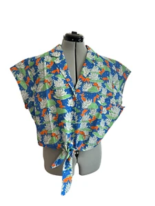 WOMANS PALAVA CROP SHIRT WITH GOLDFISH PRINT SIZE LARGE NEW TAGGED - Picture 1 of 7