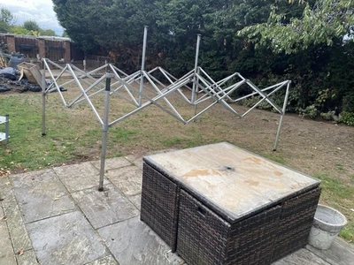 Heavy Duty Gazebo/ Market Stall Unit. Aluminium 15 Ft X12 Ft. X 10 Ft Frame - Image 1 of 4