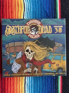 Grateful Dead - Dave's Picks Volume 38 - Uniondale, NY -09/08/1973  - Picture 1 of 2
