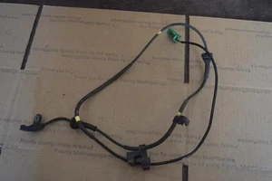 2002 2003 2004 2005 2006 2007 VOLVO V70 RIGHT REAR ABS SPEED SENSOR 30773743 - Picture 1 of 9