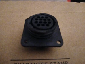 206043-1 Amp. Commector - Picture 1 of 4