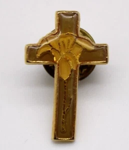 Gold-Tone Cross Lapel Pin With Embossing Religious Accessory 1" X .75" - Picture 1 of 3