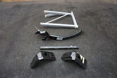 Set Front Fender Support Bracket Mount OEM 4S0805475B Audi R8 GT4 4S 2016-18 - Image 1 of 4