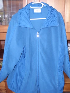 Damen Fleecejacke grün, Gr. 52, mit 2-Wege-Zipper, - Bild 1 von 6