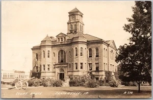 Vintage 1940s CENTERVILLE, Iowa Postcard APPANOOSE COUNTY COURT HOUSE Unused - Picture 1 of 2