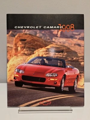 Chevrolet Camaro 1998 folleto de ventas. 30 páginas. Catálogo ilustración a todo color  Foto 1 de 4