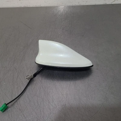 Antena Infiniti QX60 2020 20 BLANCA Foto 1 de 4