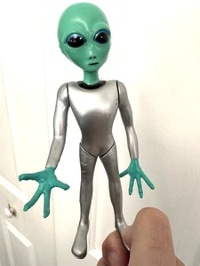 Vintage  Shadowbox Alien Life Form Figure - Picture 1 of 8