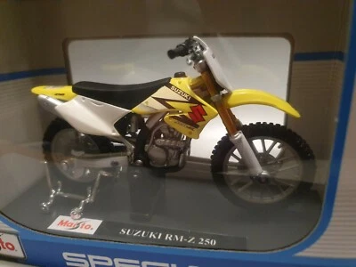 1:18 MAISTO Suzuki Rm-Z 250 #0 Cross 2006 blanc et jaune  MI04047Y-34035 - Photo 1/3