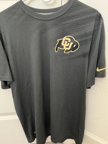 Men’s Nike Colorado Buffaloes Shirt Large Cover