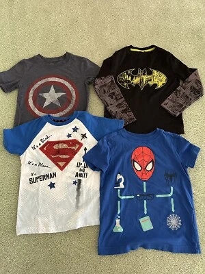 Lote de 4 camisetas de superhéroes manga corta Batman Spider-Man, Superman XS 4/5 Foto 1 de 4