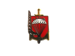 ANCIEN PINS REGIMENT PARACHUTISTES TROUPES DE MARINE 3° RPIMa FAB. Y. B - Picture 1 of 2