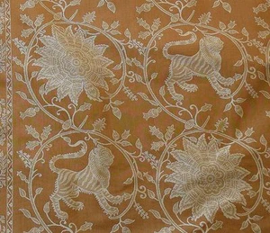 Lee Jofa Kalabagh Weave Curry Burnt Gold Tiger Sniffs Rose Border One Side - Picture 1 of 20