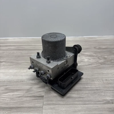 2013-2016 AUDI A4 S4 A5 S5 (B8 8K 8T) AWD QUATTRO - ESP ABS BRAKE PUMP W/ MODULE - Image 1 of 4