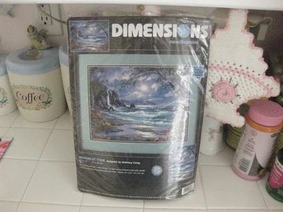 Dimensiones Punto de Aguja MOONLIT TIDE #2498 Nuevo Sellado 16" x 12" Kit Punto de Cruz Foto 1 de 4