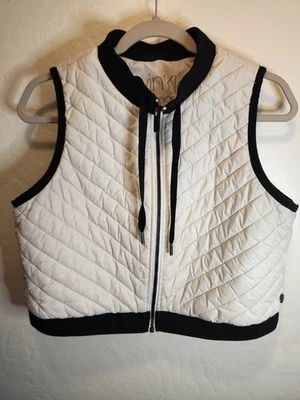 Chaleco acolchado Calvin Klein grande blanco y negro cuello acanalado cordón Foto 1 de 4