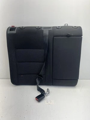 Cojín respaldo trasero derecho Volkswagen Golf 2010-2014 OEM. Foto 1 de 4