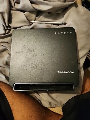 Sagemcom Fast 5260 беспроводной двухдиапазонный WiFi маршрутизатор — на запчасти или для ремонта - Изображение 1 из 4
