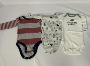 Lot Of 3 Carter’s Bodysuits Size (3 Months) 1 NEW & 2 USED - Picture 1 of 11