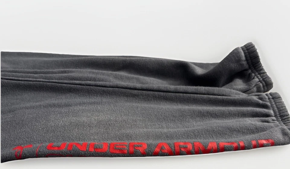 Boys  Under ARMOUR    Sweat  Pants Size 7 - Image 1 of 4