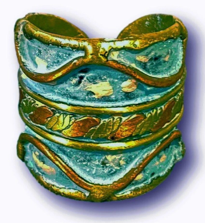 Anillo brazalete ajustable Anju pátina de latón mezclado metal azul, verde y dorado Foto 1 de 1