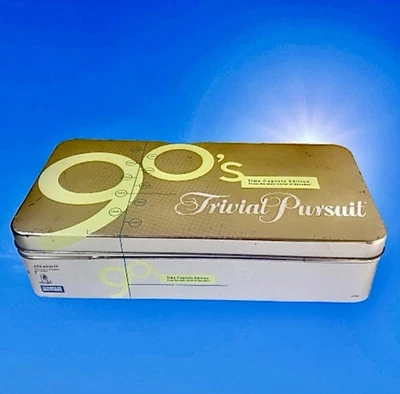 Juego de Mesa Trivial Pursuit Años 90 Time Capsule Edición Trivia COMPLETO Foto 1 de 4