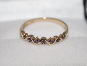100% Genuine 9k Solid Yellow Gold 8x  Amethyst Eternity  Band Ring Sz 7.25  O - Picture 1 of 10
