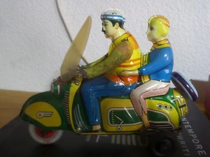 Technofix 282 Tin Friction Scooter Motorcycle Vespa Germany 1950s - Picture 1 of 6