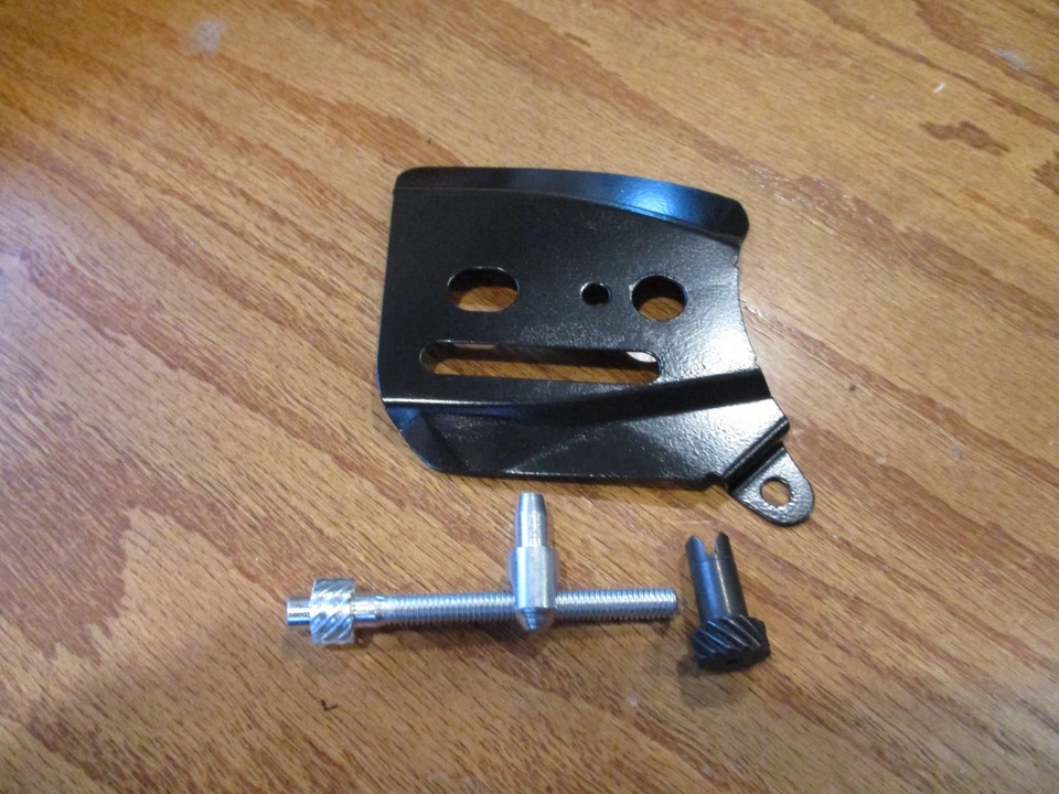 RYOBI GAS CHAINSAW CHAIN TENSIONER - FITS RYOBI MODELS RY3714, RY3716, RY3818 - Image 1 of 1