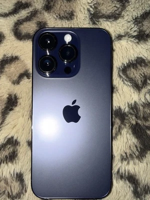 Apple iPhone 14 Pro 128 GB Purple Fully Unlocked and Functional Great Condition - Image 1 of 4