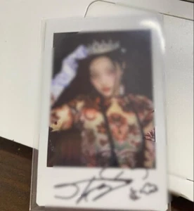 KISS OF LIFE  KIOF LOSE YOURSELF MAKESTAR OFF-LINE EVENT AUTOGRAPHED POLAROID - Picture 1 of 1