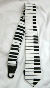 White Musical Piano Keyboard Unisex Men's Tie Necktie 57" L x 3" W-Brand New! - Picture 1 of 2