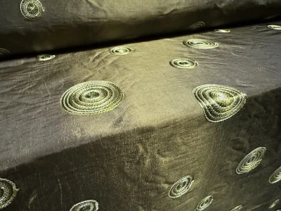 Taft Kunstseide Stoff, Meterware - bestickte konzentrische Kreise - grün - Bild 1 von 3