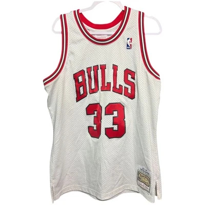 Mitchell & Ness Chicago Bulls 97-98 Scottie Pippen swingman Jersey Mens Size XL  - Image 1 of 4