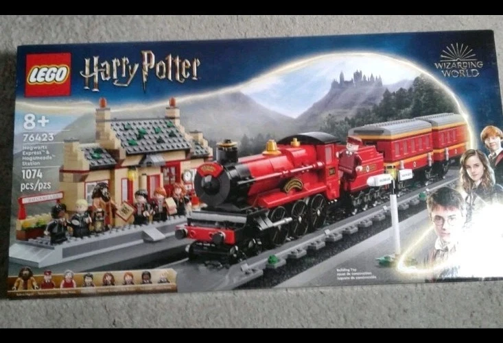 LEGO Harry Potter: Hogwarts Express & Hogsmeade Station ( LEGO BAGS ONLY ) - Image 1 of 1