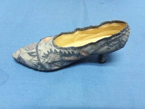 Just The Right Shoe Lavish Tapestry Willetts Designs by Raine No. 25087 New - Picture 1 of 13