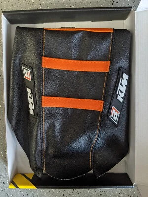 Cubierta de asiento con pinza negra/naranja KTM 250EXCF 2008 2009 2010 2011 EXCF250 Foto 1 de 4