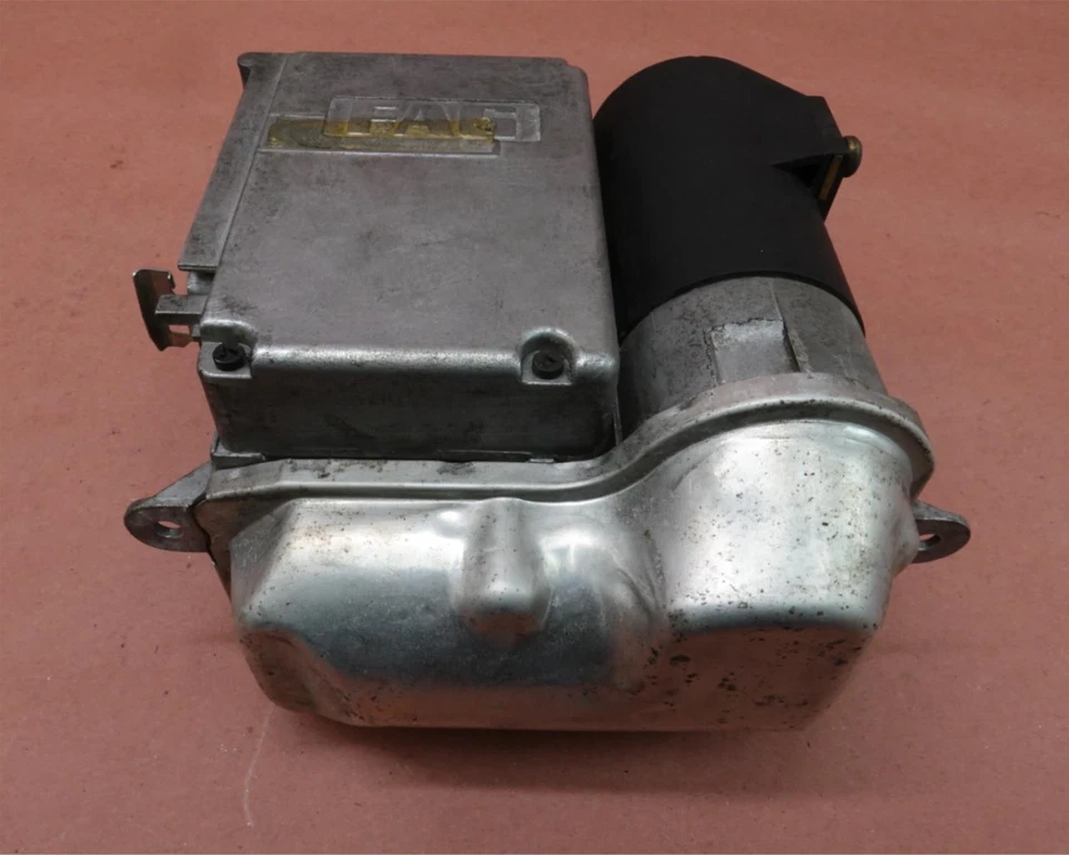1993-2001 BMW R1100RS ABS Brake Pump Module Control - Image 1 of 4