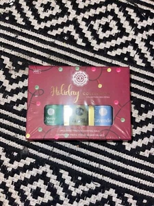 Holiday Essential Oil Blend | Perfect for Aromatherapy, Soaps, Candles, & Lotion - Picture 1 of 5