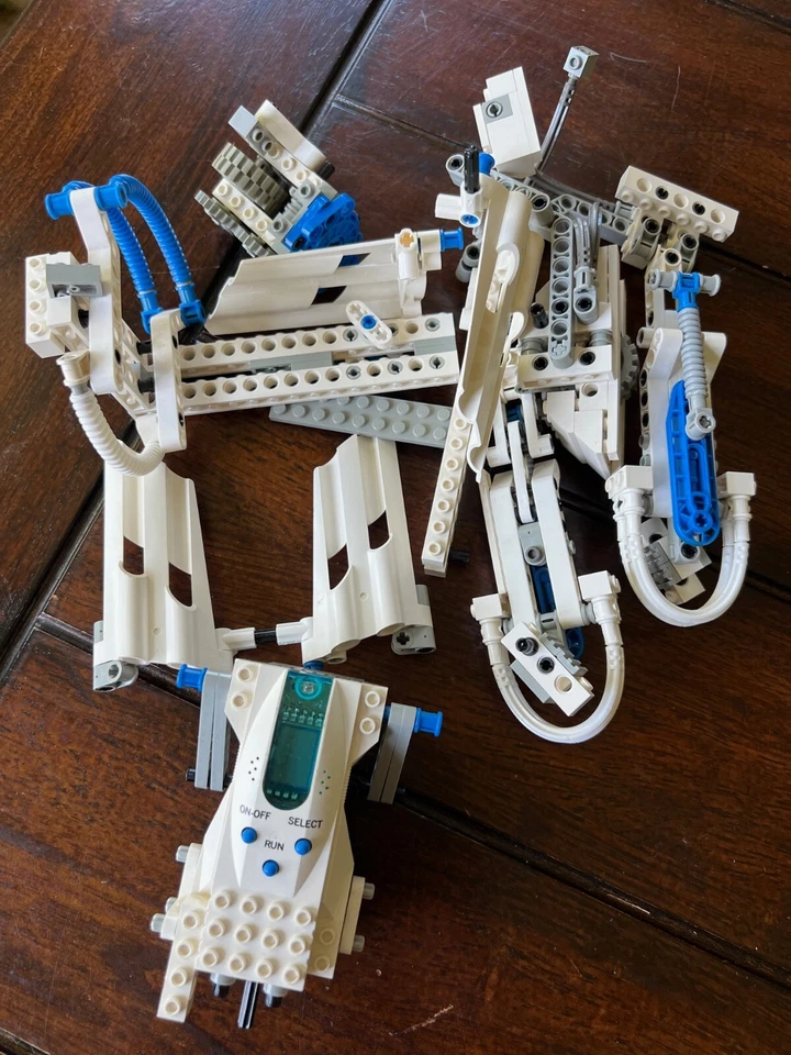LEGO Star Wars MINDSTORMS Droid Developer Kit (9748) Partial Parts - Image 1 of 2