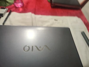 RARE Sony VAIO LAPTOP - VGN-AW190 18.4" / P8700 CPU 9600m GPU As Is Read - Picture 1 of 10