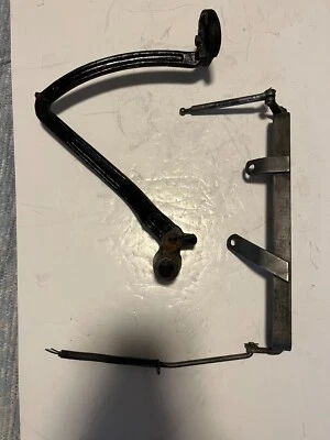 1948-53 Dodge, DeSoto, or Fargo Pickup Brake or Clutch Arm and Throttle Linkage - Изображение 1 из 4