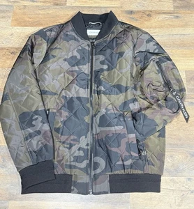 Chaqueta de bombardero acolchada camuflada para hombre Calvin Klein talla M  - Imagen 1 de 5