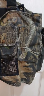 Redhead Turkey Camo Hunting Vest With Built In Seat Fold Away Mossy Oak One Size - Image 1 of 4