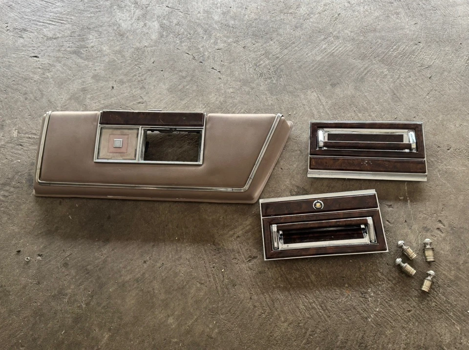 Interruptor de ventana cenicero de pasajero trasero derecho Cadillac Brougham 1990-1992 OEM DIESTRO Foto 1 de 4